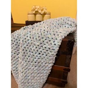 Handmade Chunky Weave Crocheted Blanket Baby Blue Variegated 44 x41 Throw